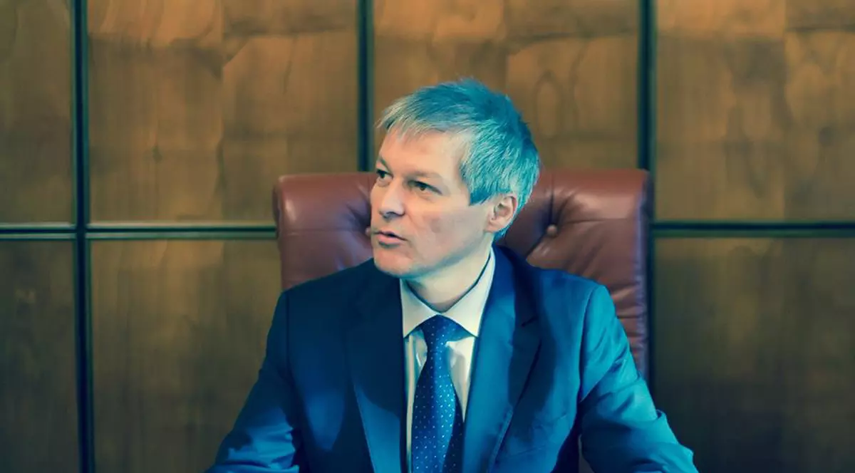 Premierul Dacian Cioloş i-a vizitat pe răniţii din Colectiv internaţi în Belgia: "Câțiva dintre ei se simt mai bine"