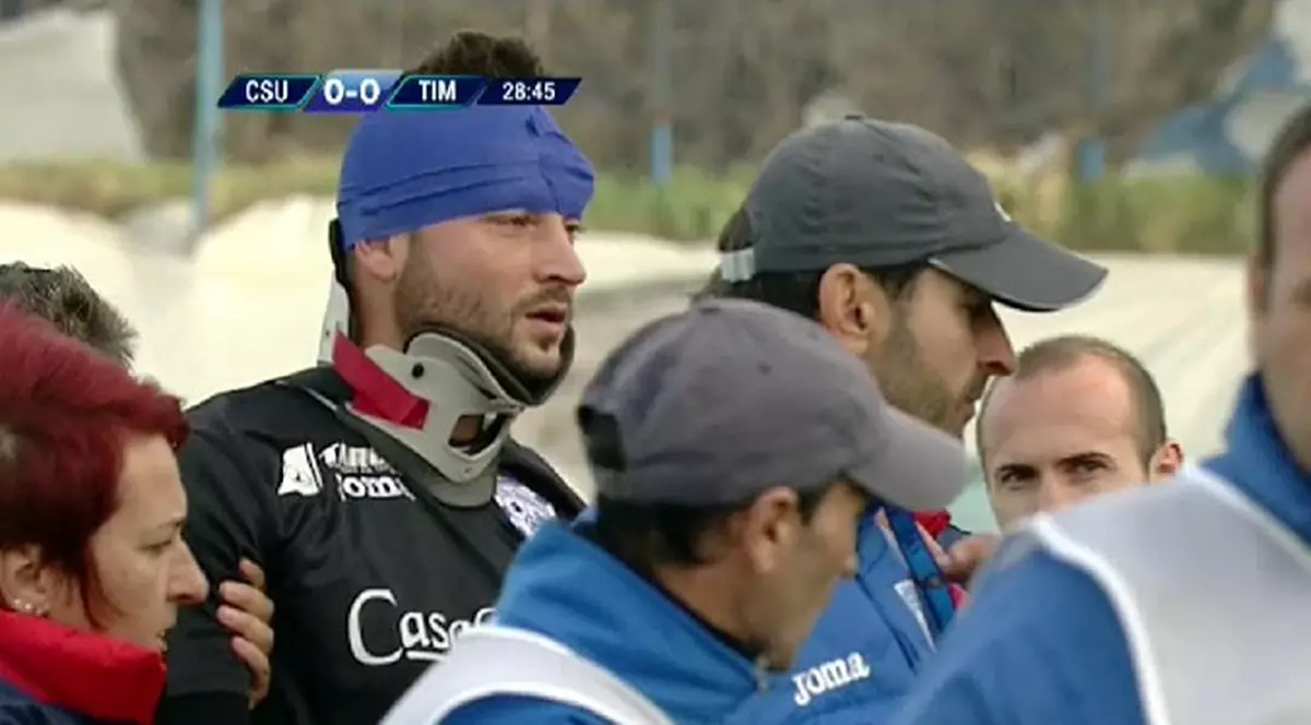 Liga 1. CSU Craiova - ACS Poli Timișoara 1-1. Oaspeții obțin un punct în inferioritate numerică. Scutaru, accidentare gravă