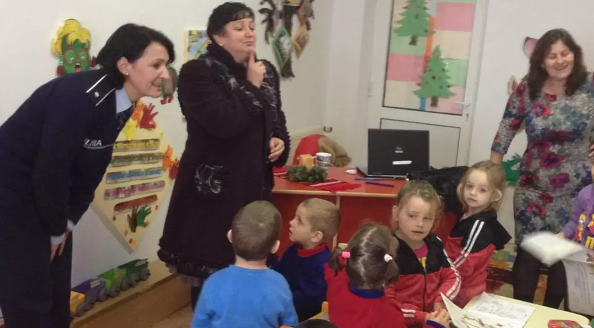 Copii ”antrenați” doar prin semne să se apere de hoți 