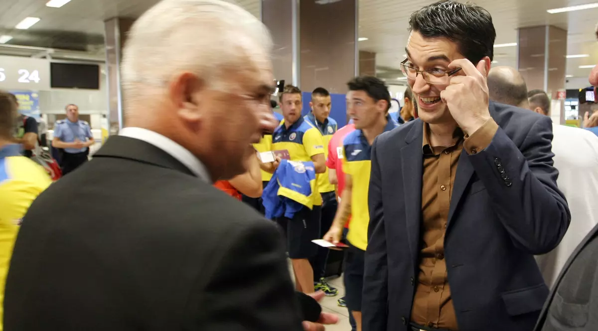 Comitetul de Urgență i-a făcut pe plac lui Anghel Iordănescu. Cupa Ligii, sacrificată. ^Selecționerul nu-l iartă pe șefului Ligii: ”Demagogule!”