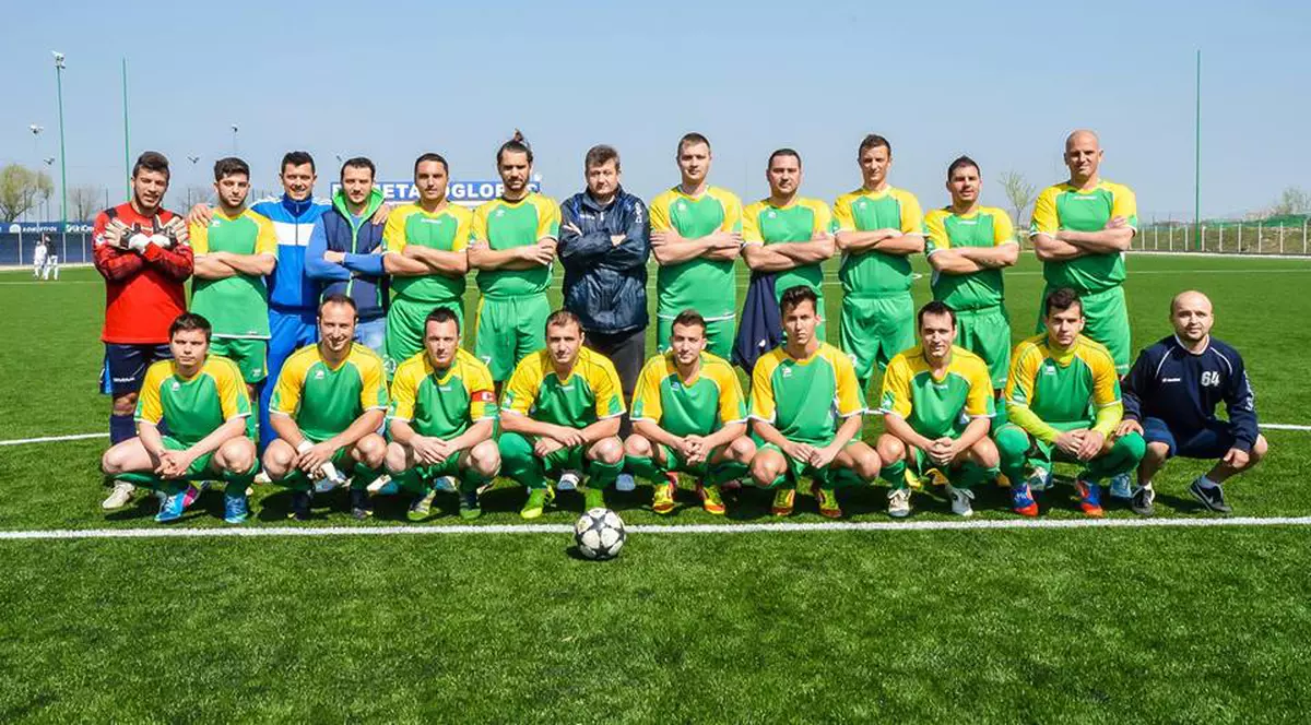 Se dă Cocoș în liga a patra! ^Judecat în dosarul ”Bica 2”, iubitul Ginei Pistol e jucător la Electrica București / FOTO