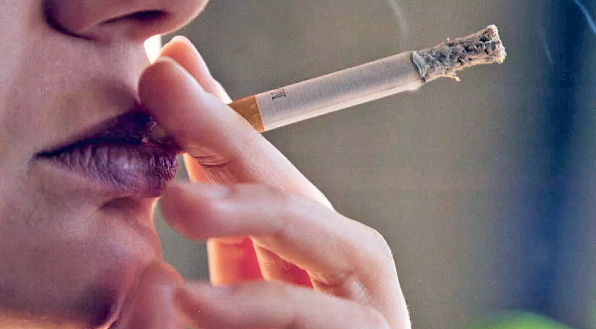 «Ne trebuie o lege de control a tabagismului»! Românii fumează peste 5 milioane de pachete de ţigări pe zi