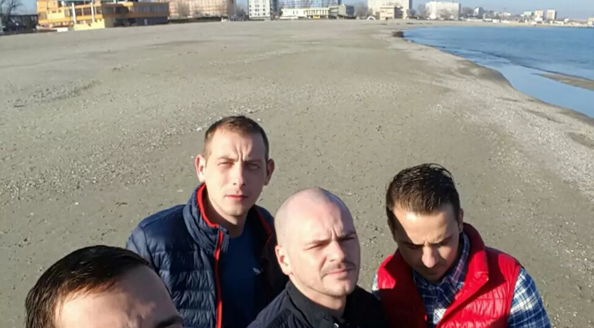 Instructorii de ski au plecat la Mamaia să facă... plajă! 