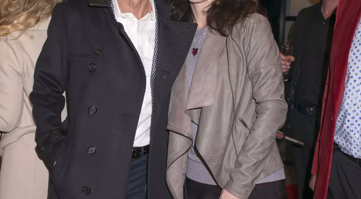 Un celebru cântăreț va deveni tată la 68 de ani