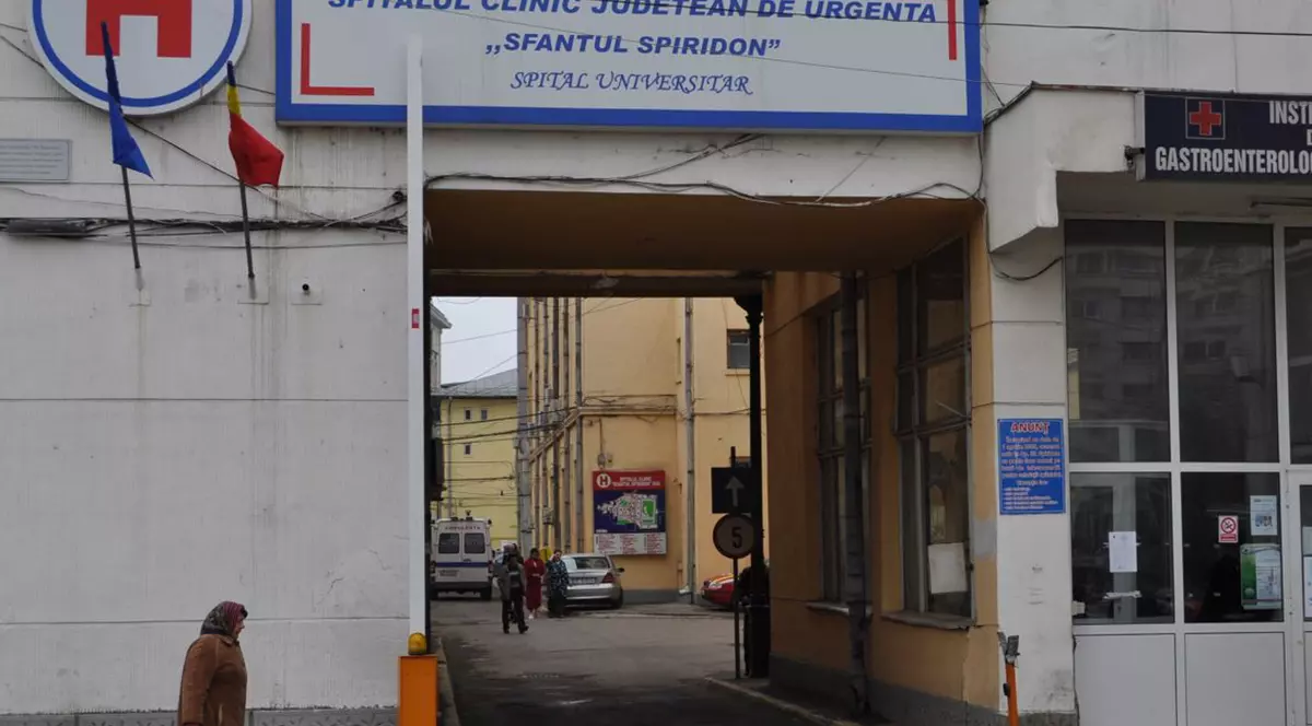 Caz șocant la Iași! Mamă lăsată să putrezească în casă cu cei patru copii