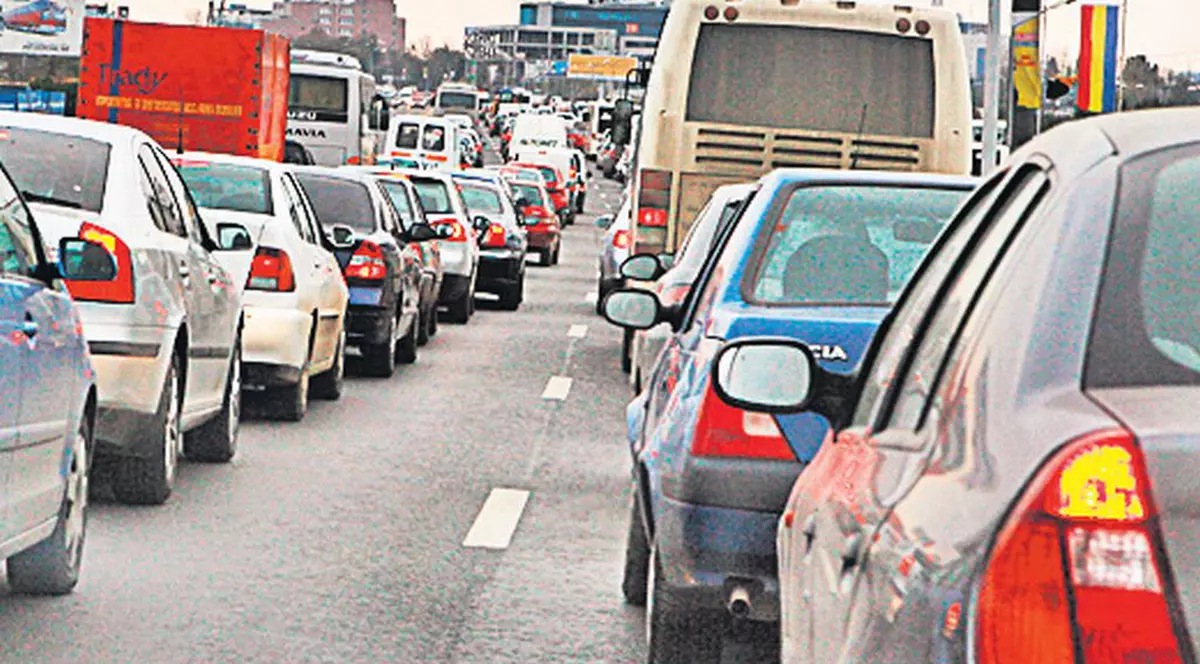 Peste 5.000 de oameni pe oră, la graniţa cu ungurii