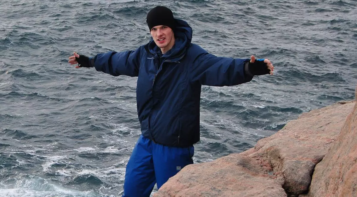 Sfârșit tragic pentru un român în vacanța de Crăciun! Furat de un val în Norvegia