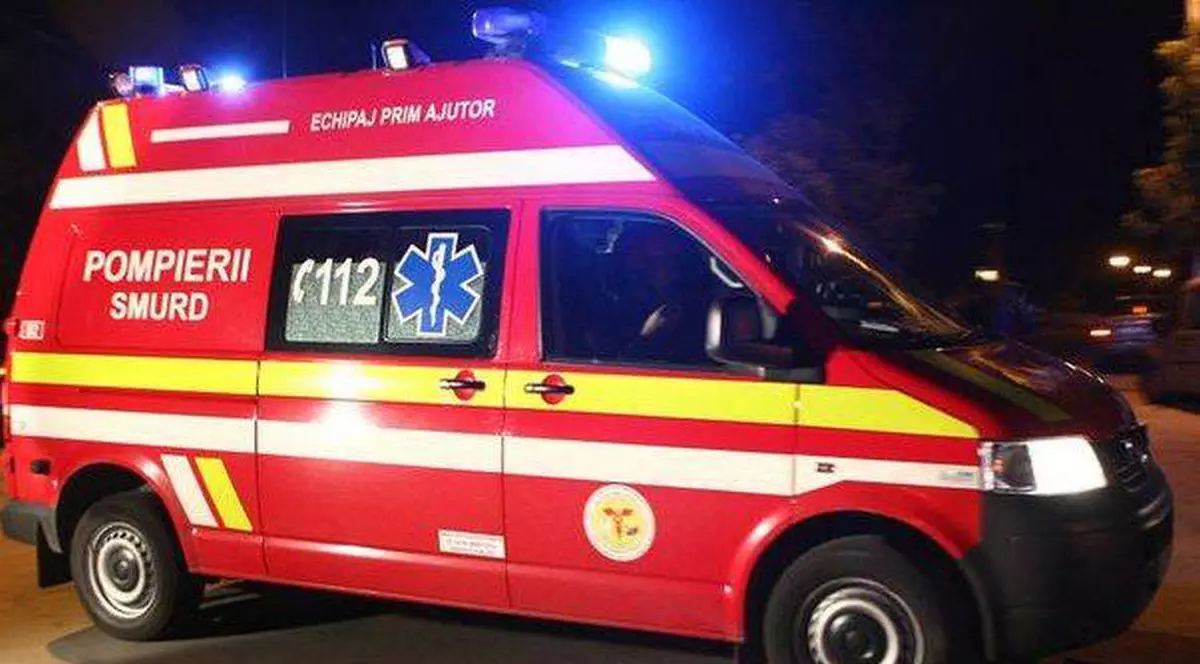 Trafic blocat pe DN 6 între Timişoara şi Lugoj, după ce un TIR de 8 tone a lovit un autoturism