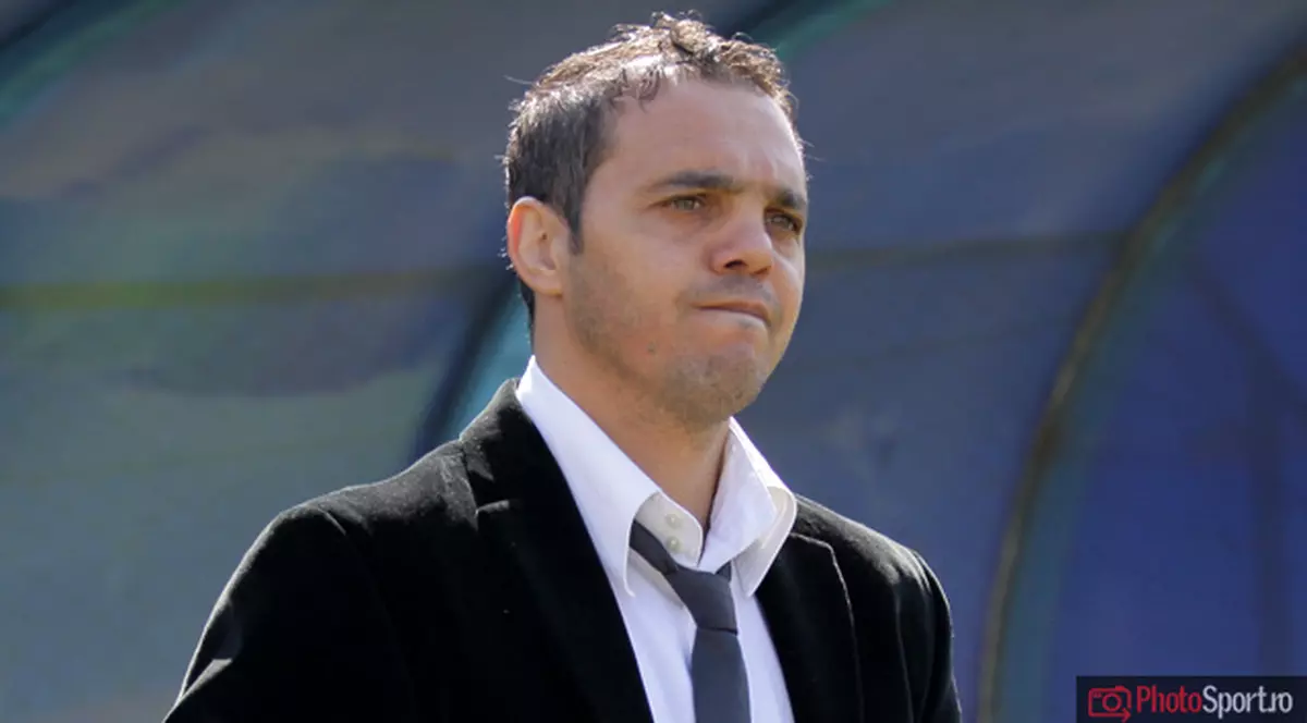 Petrolul schimbă antrenorul. Cine vine în locul lui Mihai Stoichiță. ^Portarul Pecanha pleacă la Viitorul!