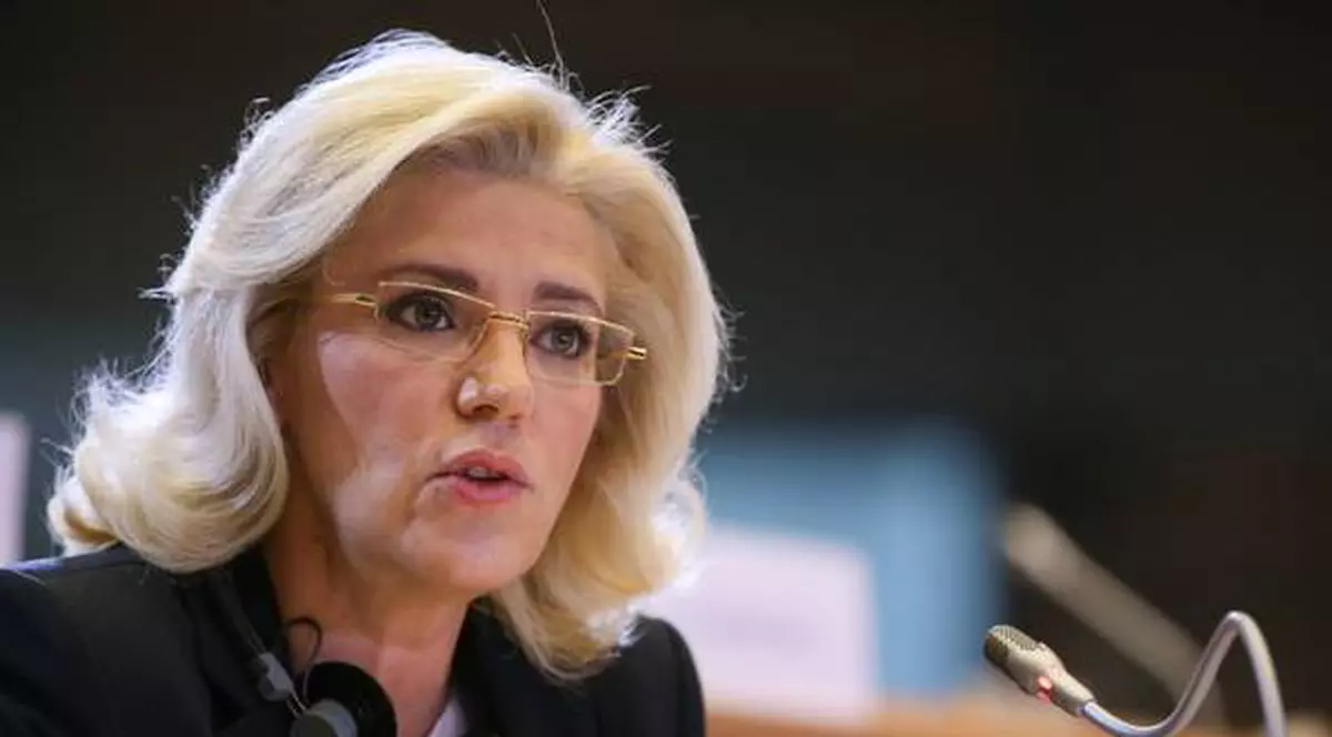 DEZVĂLUIRI! Comisarul European Corina Creţu îşi punea angajaţii să îi facă piaţa