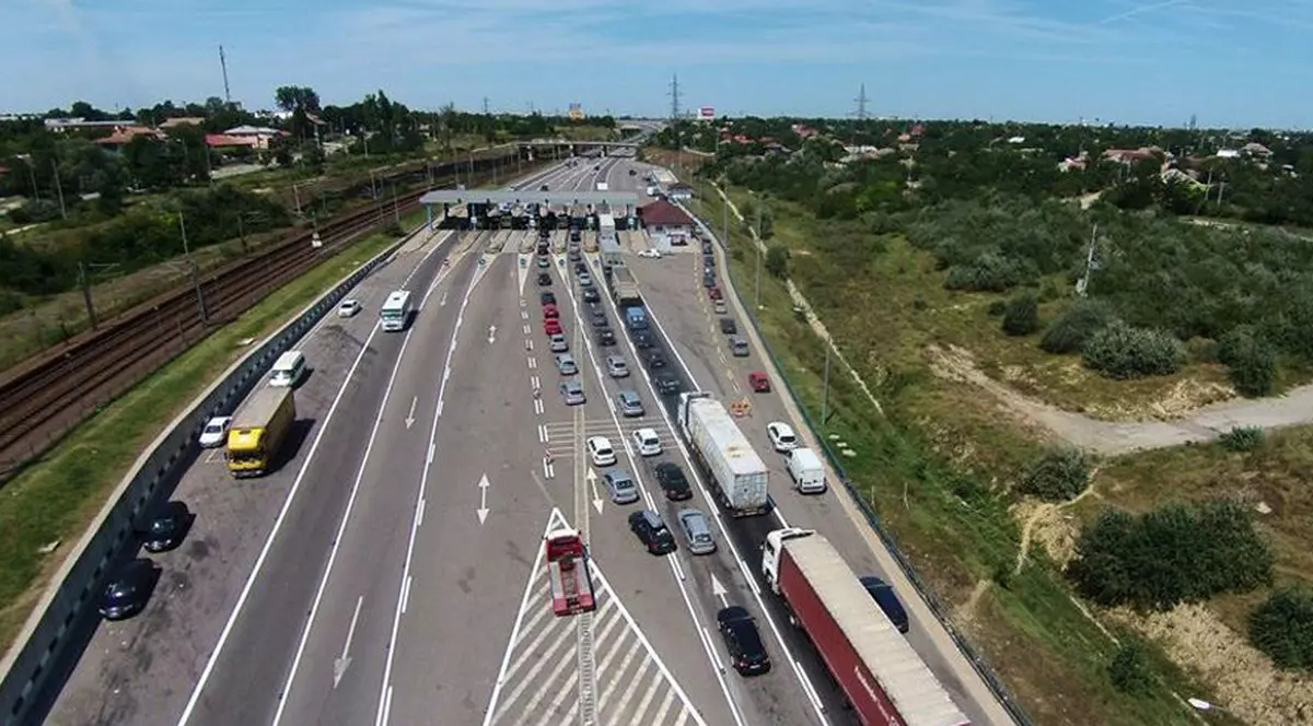 Taxa de pod de la Feteşti, suspendată de la 1 iunie. Până când e valabilă derogarea