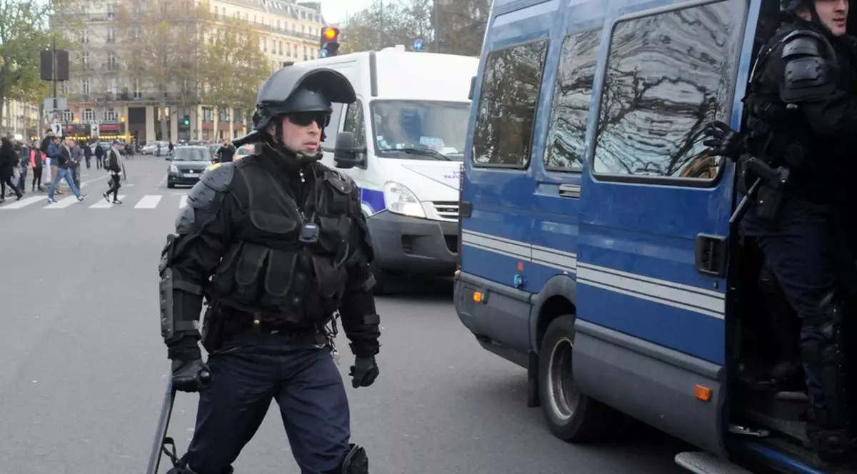 Franța a arestat peste 100 de oameni în legătură cu terorismul de la începutul anului