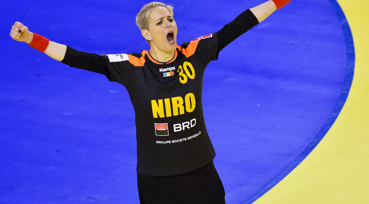 Fetele noastre, după victoria uriaşă în faţa campioanei mondiale, Brazilia: "Nu vrem să ne oprim decât în finală!"