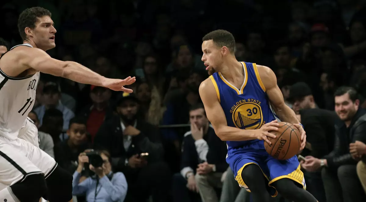 Curry a mai bătut un record! A marcat în prelungiri mai multe puncte decât toată echipa adversă! VIDEO