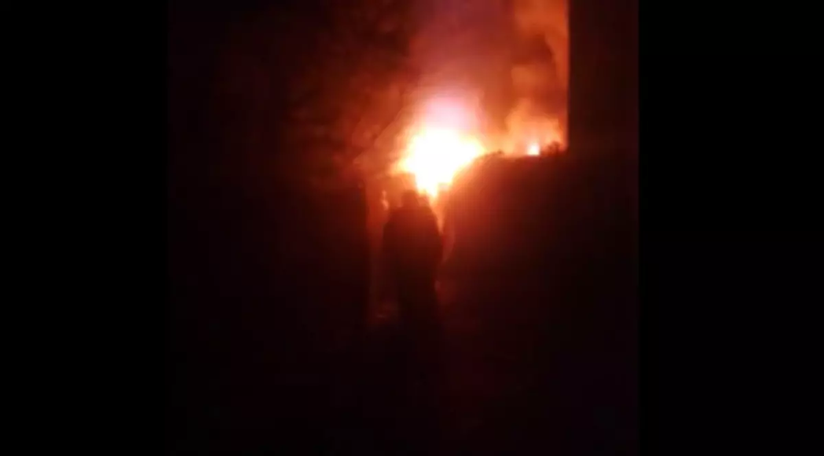 INCENDIU la un club de rock! Clienții au ieșit în stradă | VIDEO