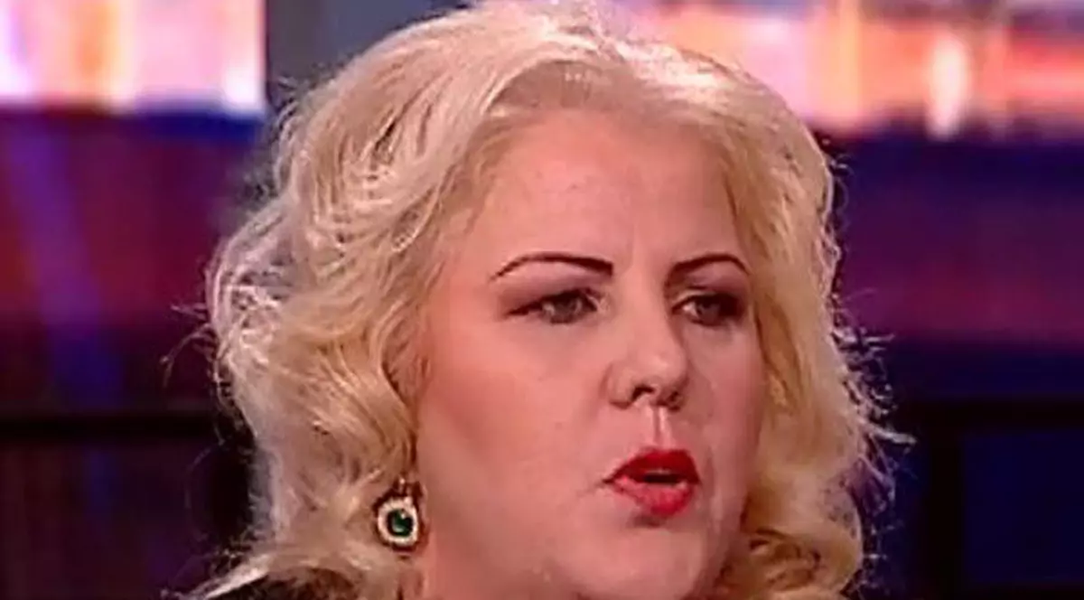 Mama Danielei Crudu şi-a făcut două operaţii estetice. Cum arată acum: "Părea că dorm tot timpul"