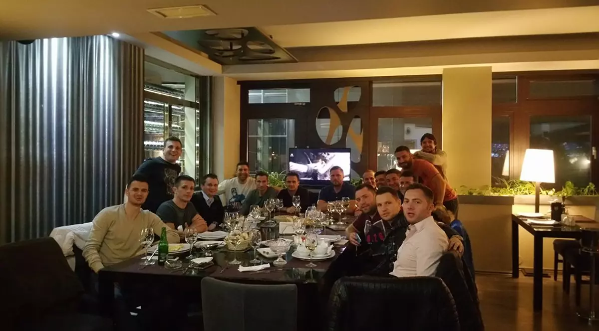 Gașca nebună din Regie s-a adunat la restaurant