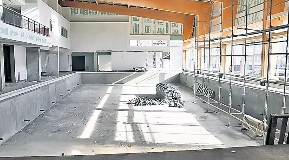 Ca la noi, la nimeni! Construiesc o școală nouă într-un sat fără elevi