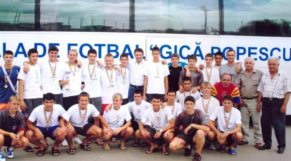 Numele lui Gică Popescu apare în dosarul lui Boicea, tânărul reținut de DIICOT pentru propagandă teroristă!