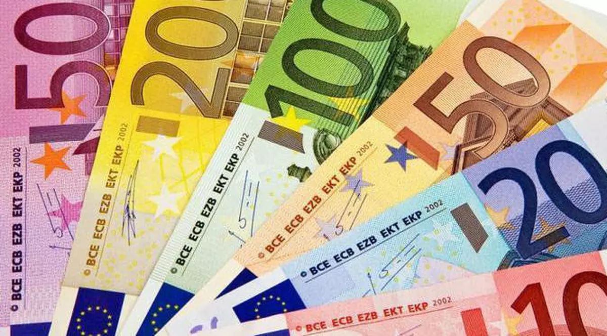 Datoriile se plătesc din șpăgi | Un ofițer superior al STS a fost prins în flagrant cu o mită de 30.000 de euro