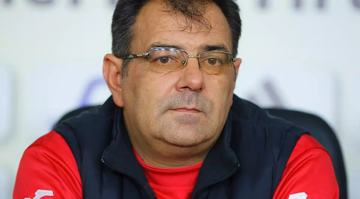 Mazilit de Zimbru Chișinău, Ștefan Stoica va fi dat afară și de la naționala Moldovei