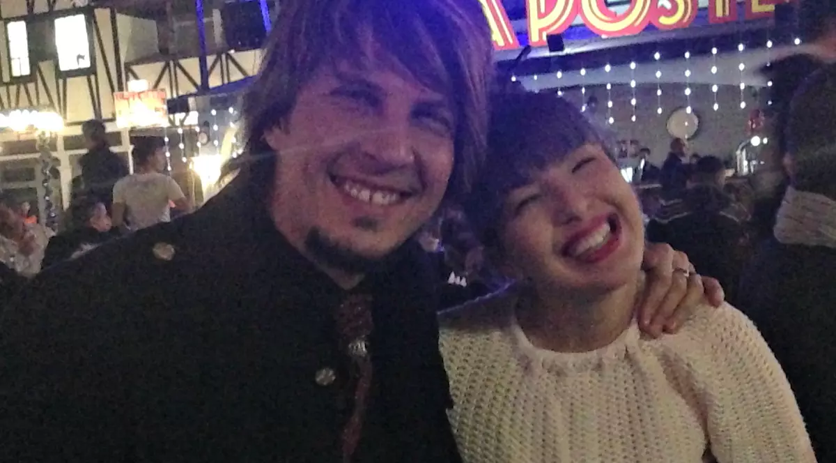 EXCLUSIV Bine faci, bine găsești! Caritatea i-a aruncat lui Tudor Turcu o cântăreață în brațe 