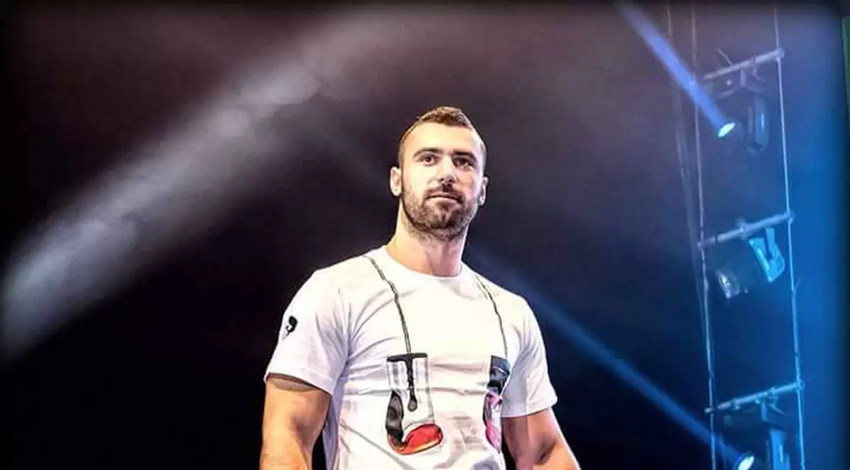 Dezvăluiri: Andrei Stoica, luptătorul K1, își dorea să devină medic. ”Viața m-a dus în ring! Am ales să stric, în loc să repar”