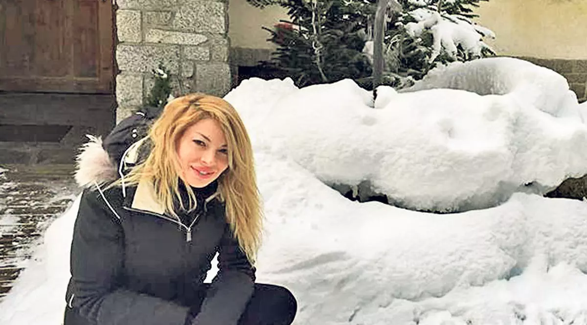 Valentina Pelinel a fost la biserică de ziua lui Borcea!