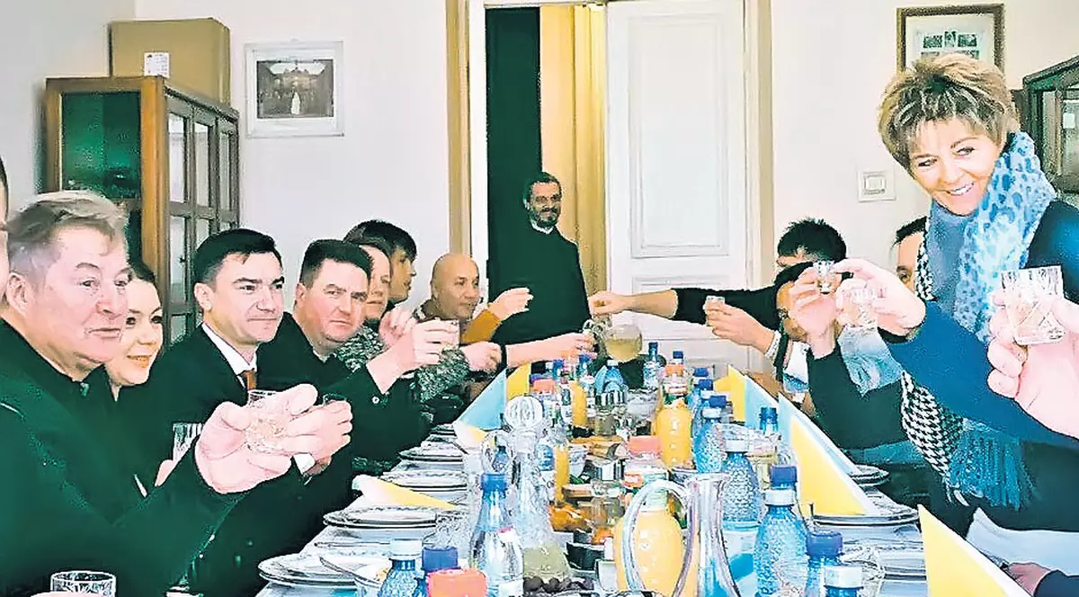 Olandezii de la BZN au dat luxul pe mâncarea maicilor | EXCLUSIV