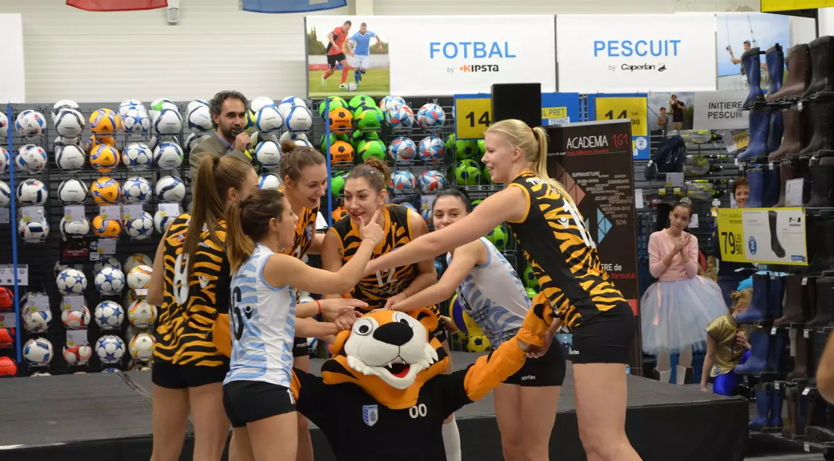 CSM Târgoviște, la fete, și Zalău, la băieți, au câștigat Cupa României la volei