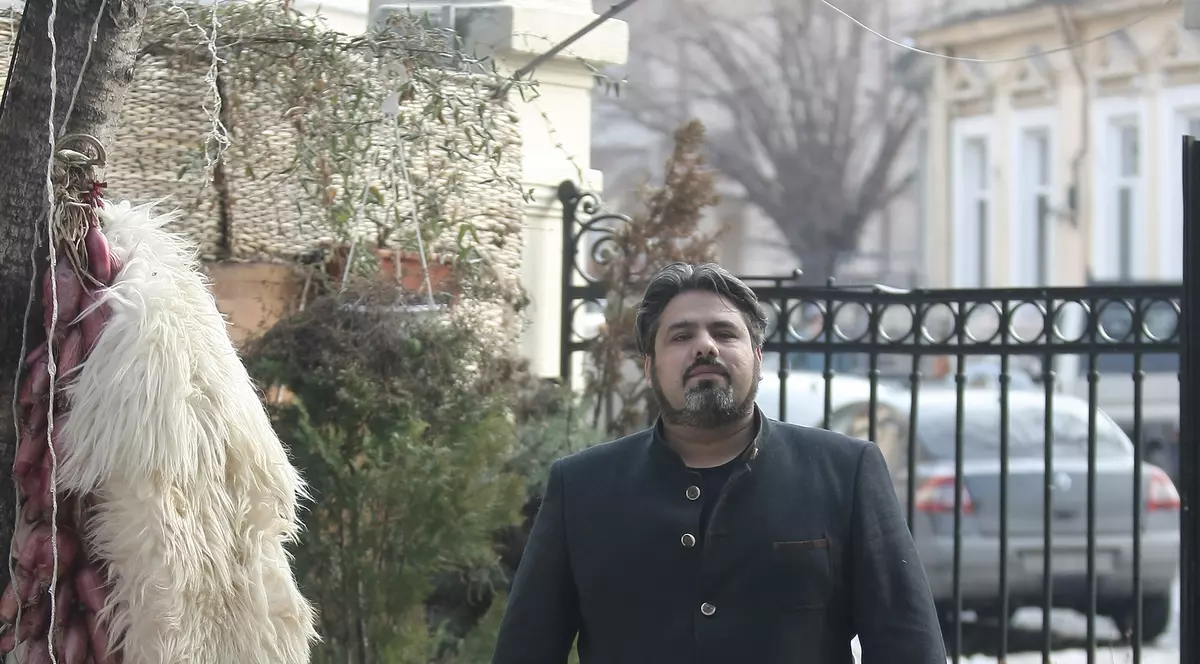 Gestul emoționant făcut de Costel Busuioc pentru familia lui! A dat cu piciorul la 2.000.000 $ ca să rămână alături de copiii lui