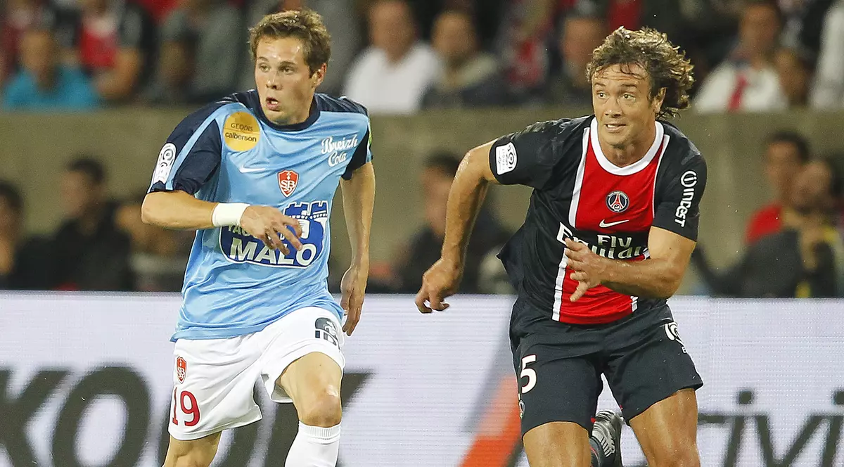 Călărețul ”lupilor”! Mijlocașul francez Benoit Lesoimier, proprietar de cai și driver în sulky în timpul liber, a promis că va alerga la prima cursă de pe noul hipodrom din Ploiești dacă Petrolul se salvează de la retrogradare! FOTO&VIDEO