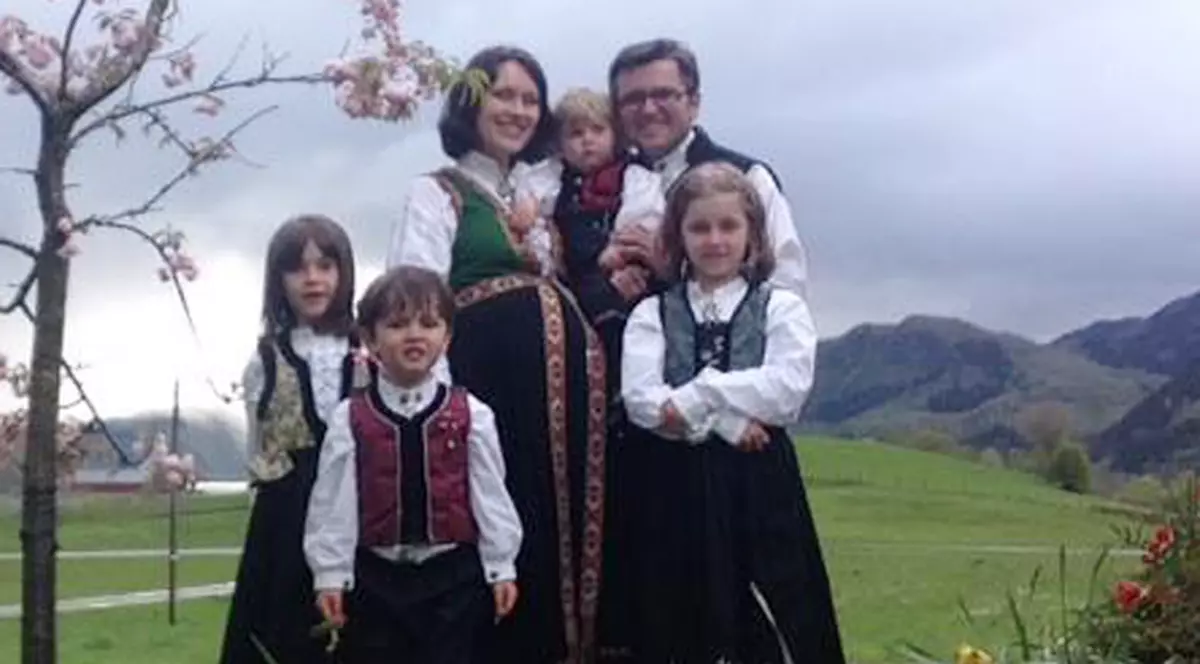 Ce spune premierul Cioloş despre cazul copiilor familiei Bodnariu, din Norvegia. Care sunt măsurile pe care le va lua România