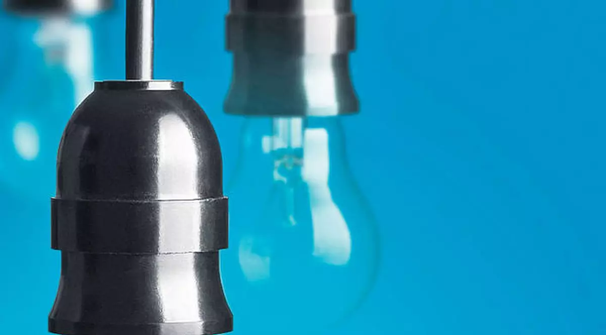 Ieftinire de 8% | Facturi mai mici la curent