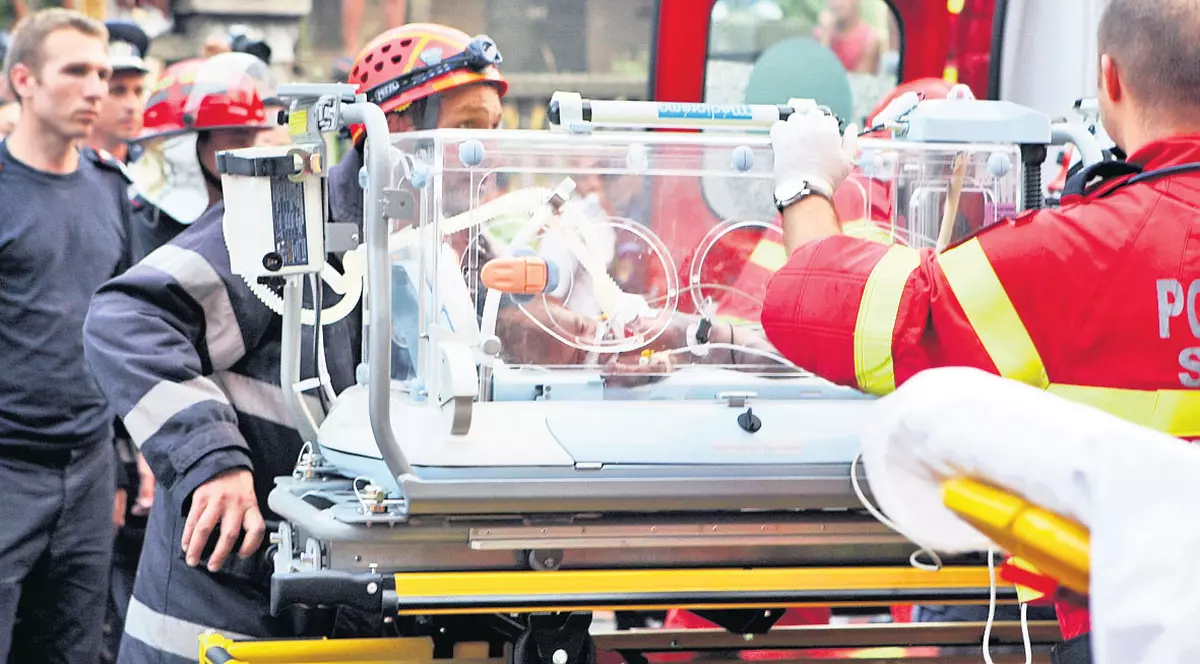 Au primit, în sfârșit, banii | Cele 10 familii ai căror bebeluşi au ars în incendiul de la Giuleşti, despăgubite după 5 ani | EXCLUSIV