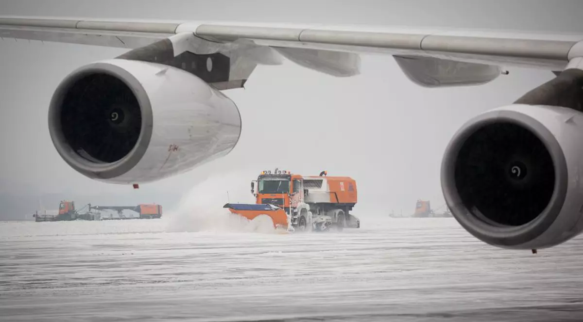 Zborurile de pe Aeroportul Schipol au fost anulate