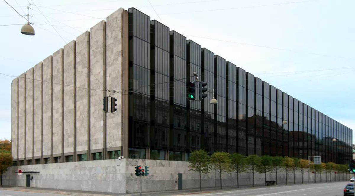 Banca naționala a Danemarcei a angajat-o pe vecina guvernatorului pe un salariu mai mare decât al premierului