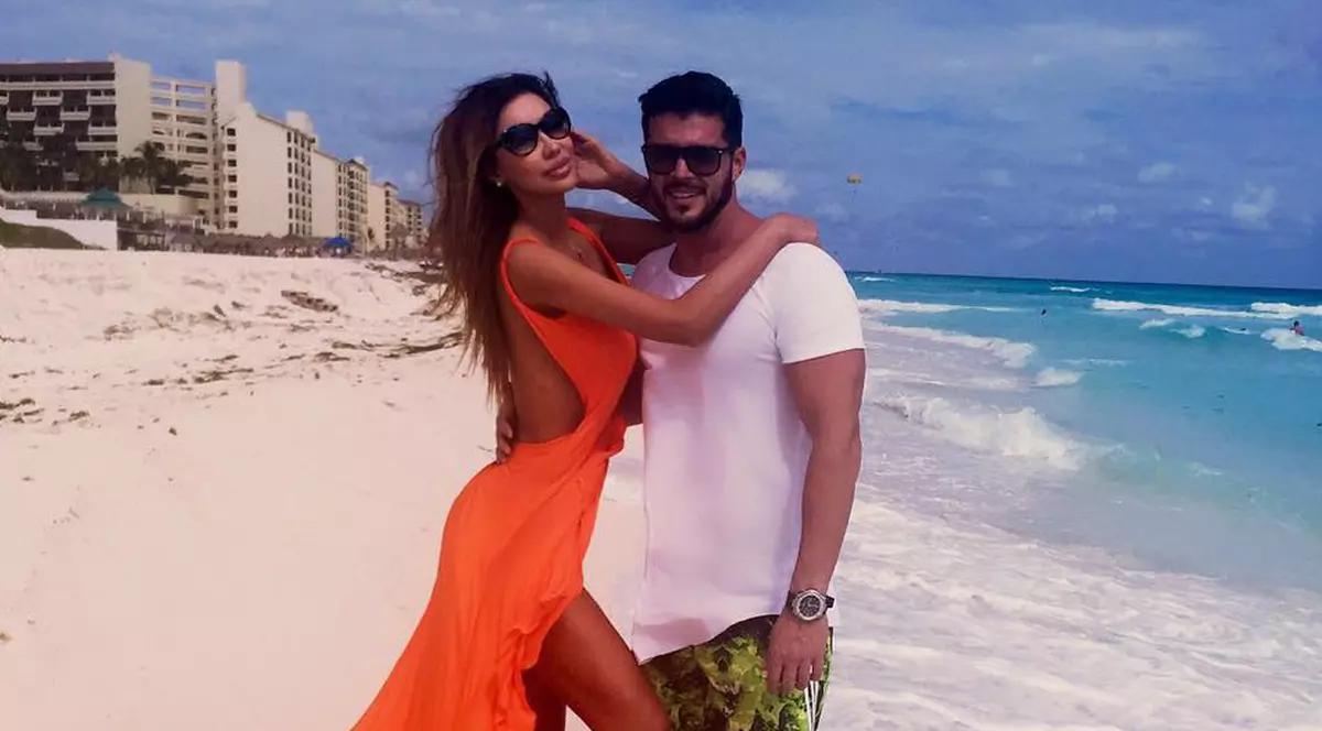 Vedetele noastre au plătit o avere pe vacanțe. Noi îți spunem în cât timp îşi scot banii ăştia | FOTO