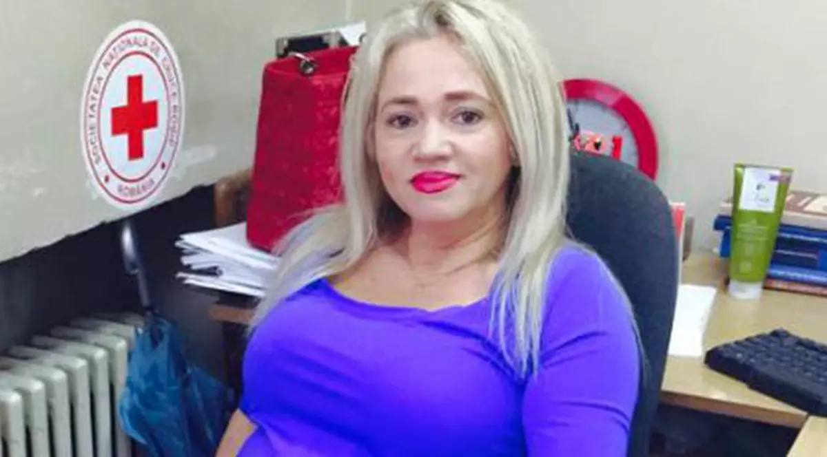Şefa Crucii Roşii Argeş a pozat sexy! Îţi place cum arată?