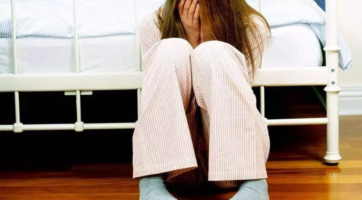 Un bărbat din Botoşani și-a violat fiica de 11 ani! Când a fost prins de un preot a susţinut că ea l-a sedus