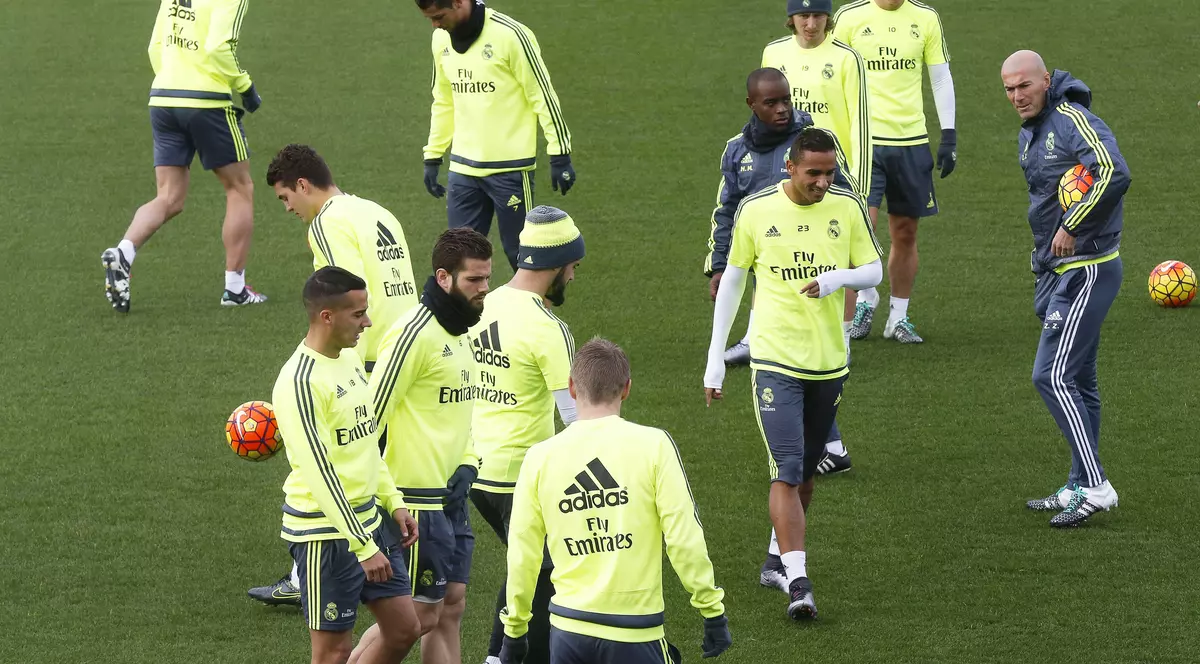 E Real! Cele două mari cluburi de fotbal din Madrid au primit interzis la transferuri!