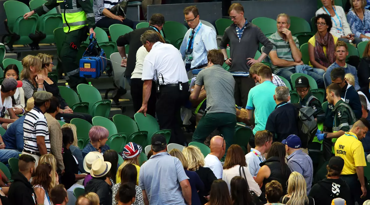 Momente terifiante cu antrenorul Anei Ivanovici! A leșinat și a căzut pe scări! GALERIE FOTO & VIDEO