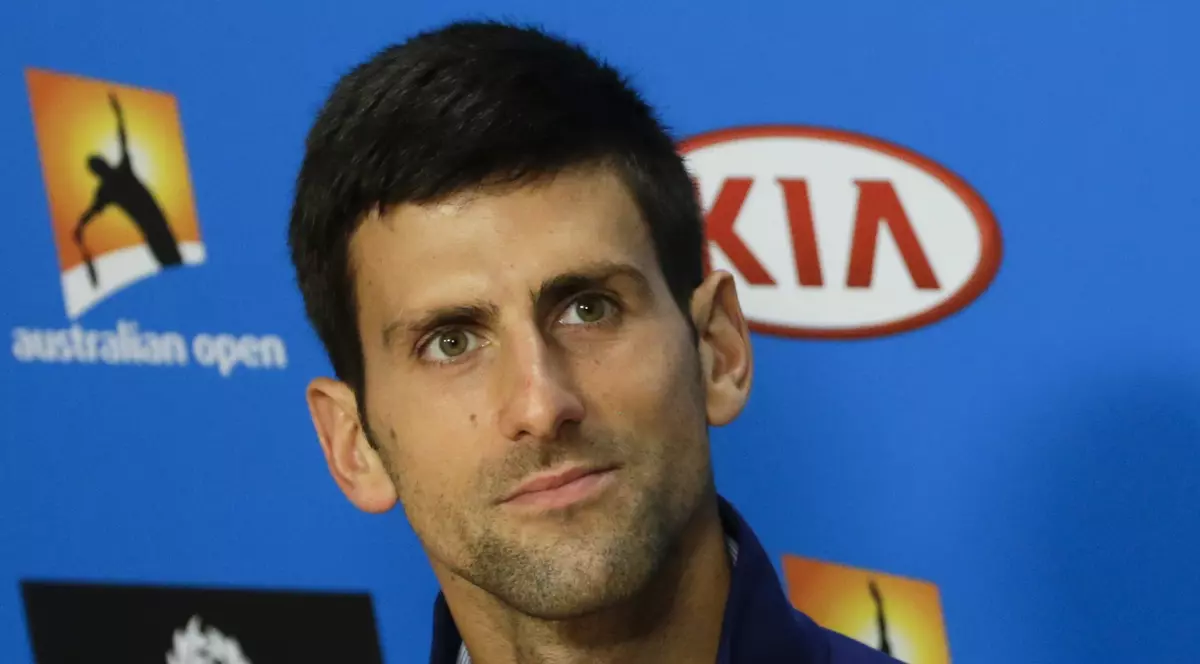 La Australian Open, câştigătorul Novak Djokovici, trăieşte o poveste de dragoste