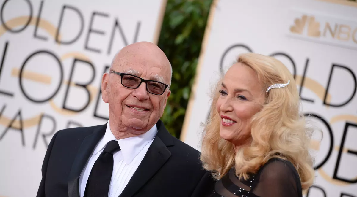 Fosta lui Mick Jagger se mărită cu un bărbat mai în vârstă cu 25 de ani