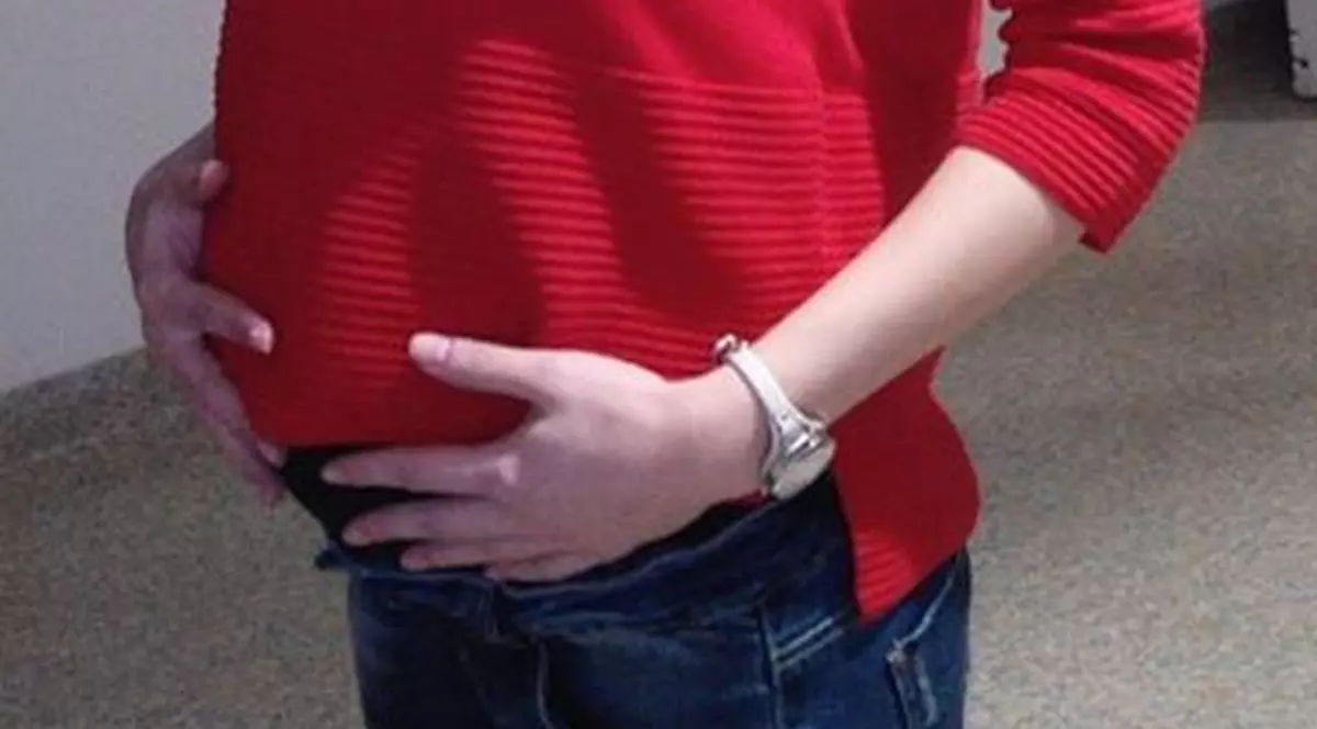 E gravidă! O vedetă TV va deveni mamă. A făcut anunţul pe Facebook