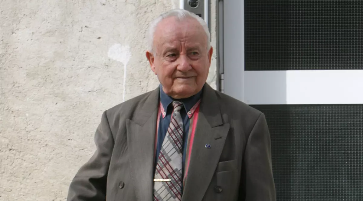 Irinel fierbe, Ion petrece!