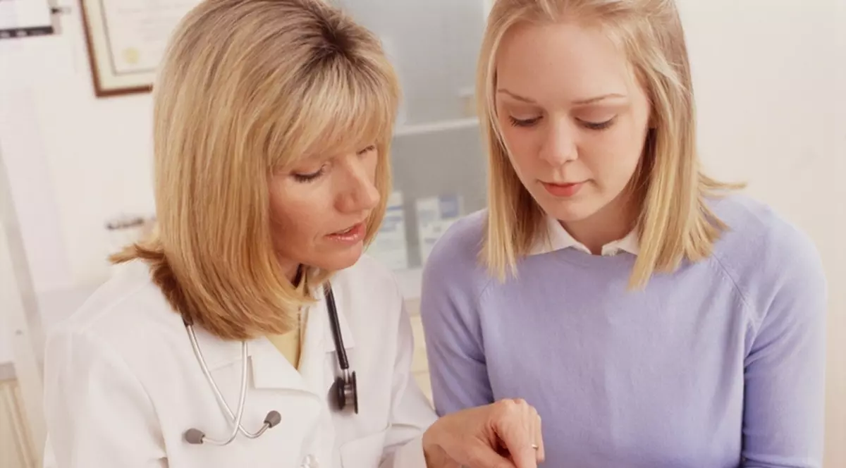 5 motive pentru care întârzie menstruația