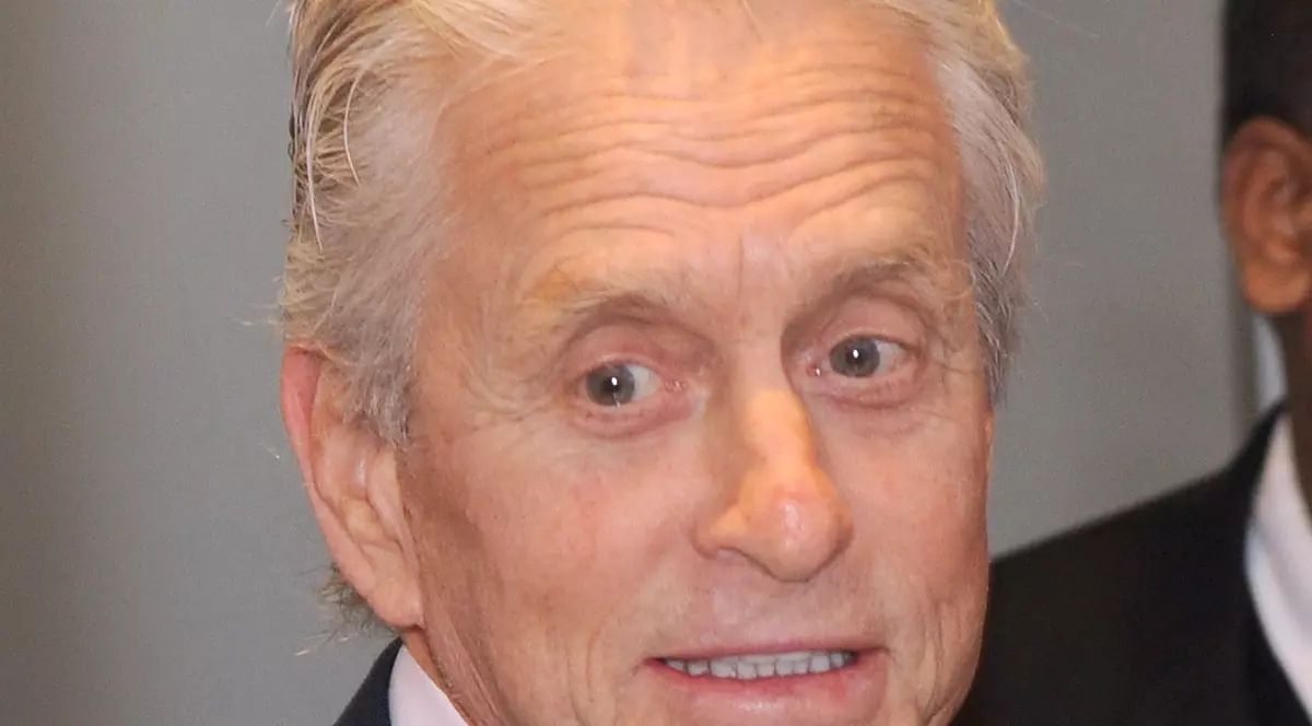 ȘOC la Hollywood! "Michael Douglas mai are doar TREI luni de TRĂIT! I-a recidivat CANCERUL!"