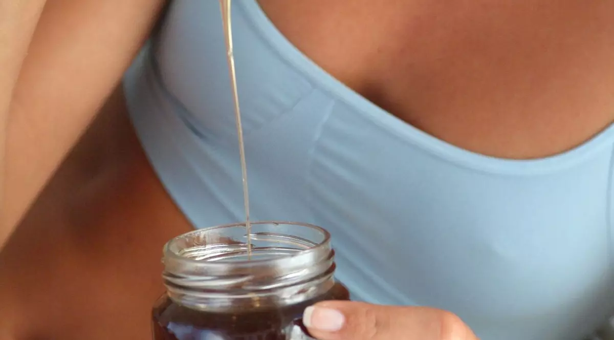 Ce efect are mierea asupra celor care fumează