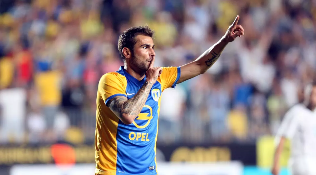 Mutu nu-și va găsi liniștea nici în 2016! Libertatea dezvăluie ce-i rezervă astrele fotbalistului român în acest an